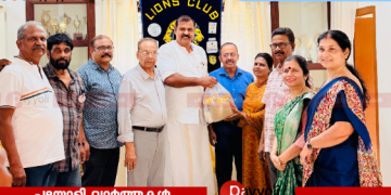 കൊയിലാണ്ടി ലയൺസ് ക്ലബ് നേതൃത്വത്തിൽ വൃക്ഷത്തൈ നടീലും ഭക്ഷണ കിറ്റ് വിതരണവും