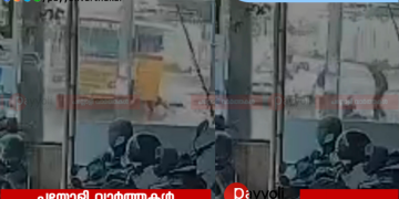 വടകരയിൽ ഓടുന്ന സ്കൂൾ ബസിൽ നിന്നും റോഡിലേക്ക് തെറിച്ചുവീണു: എട്ടാം ക്ലാസ് വിദ്യാർഥിനിക്ക് പരുക്ക്